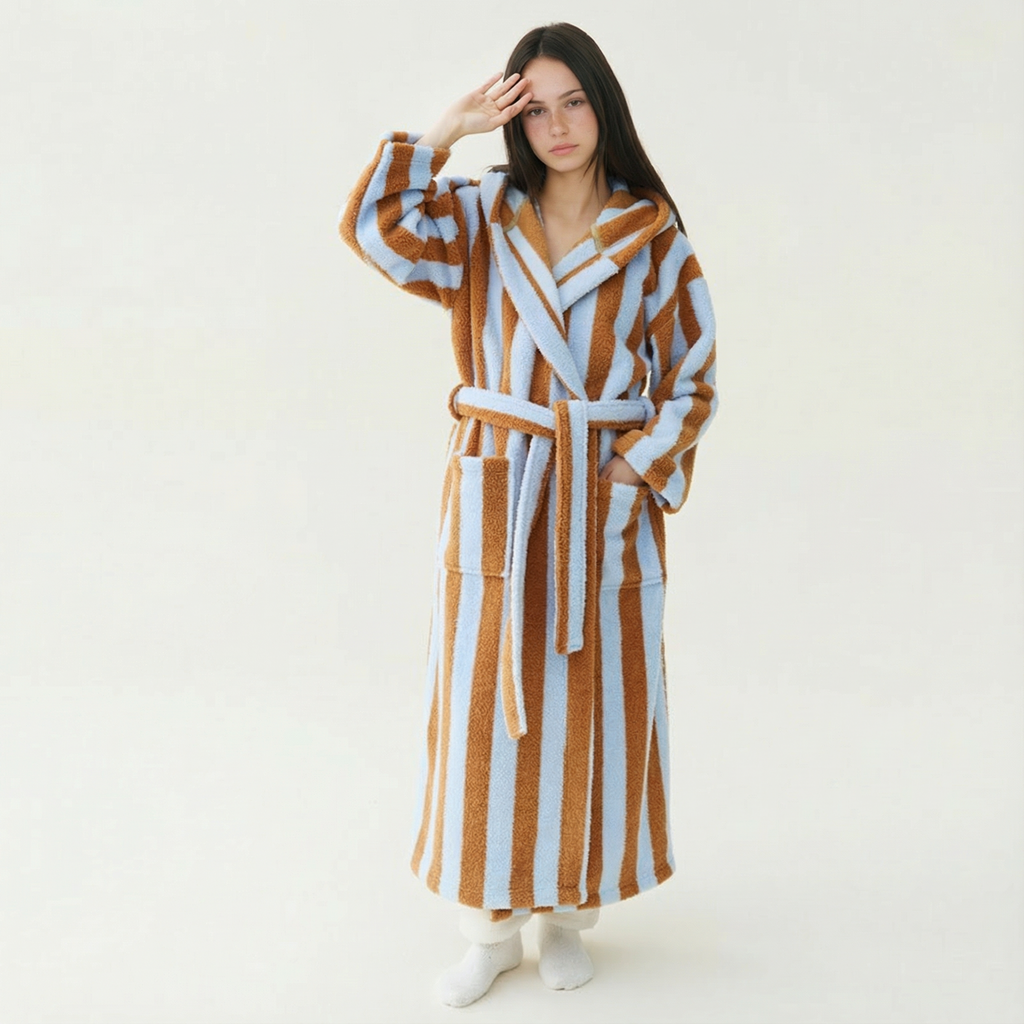 The Cloud Cocoon: Hooded bathrobe