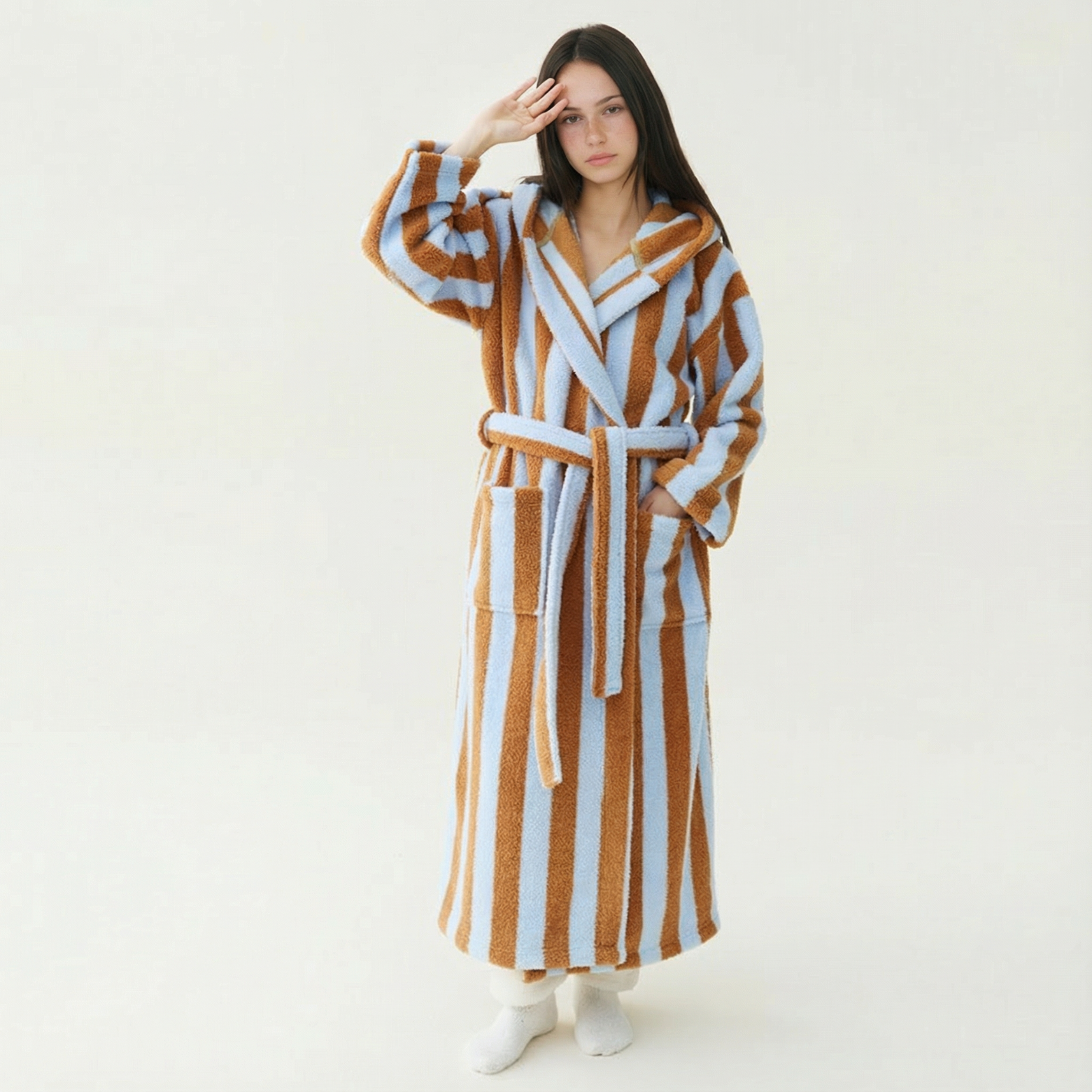 The Cloud Cocoon: Hooded bathrobe