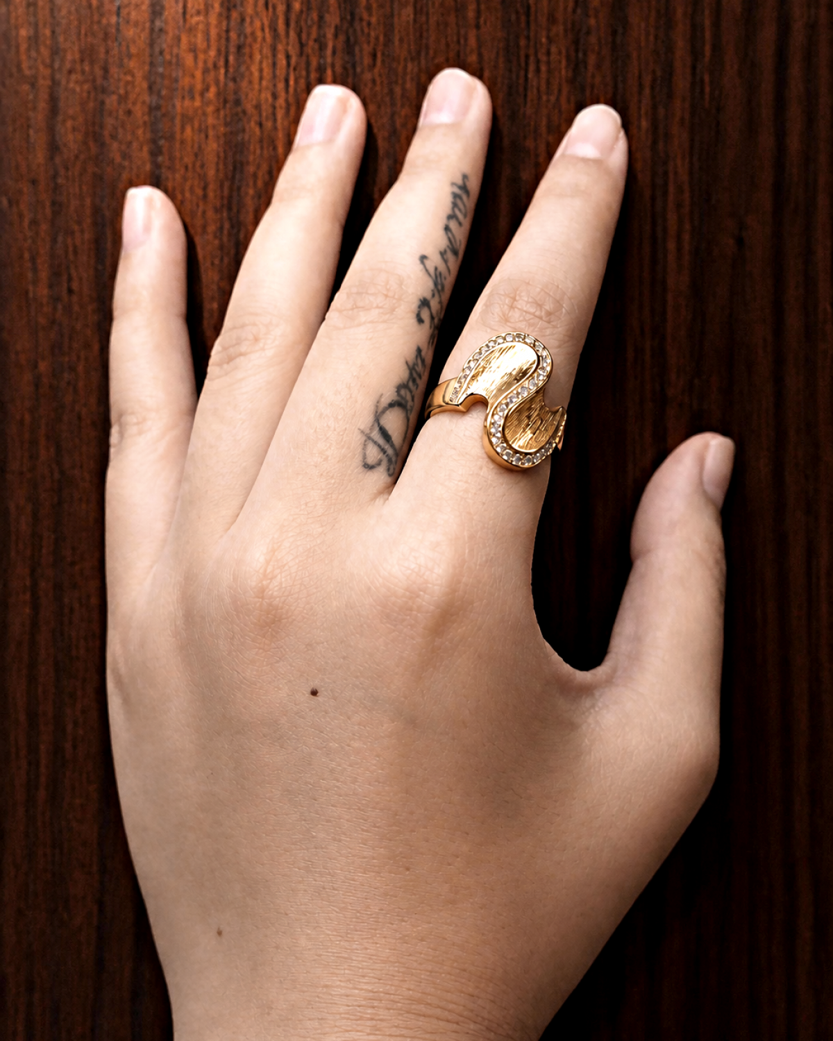 Meander Ring