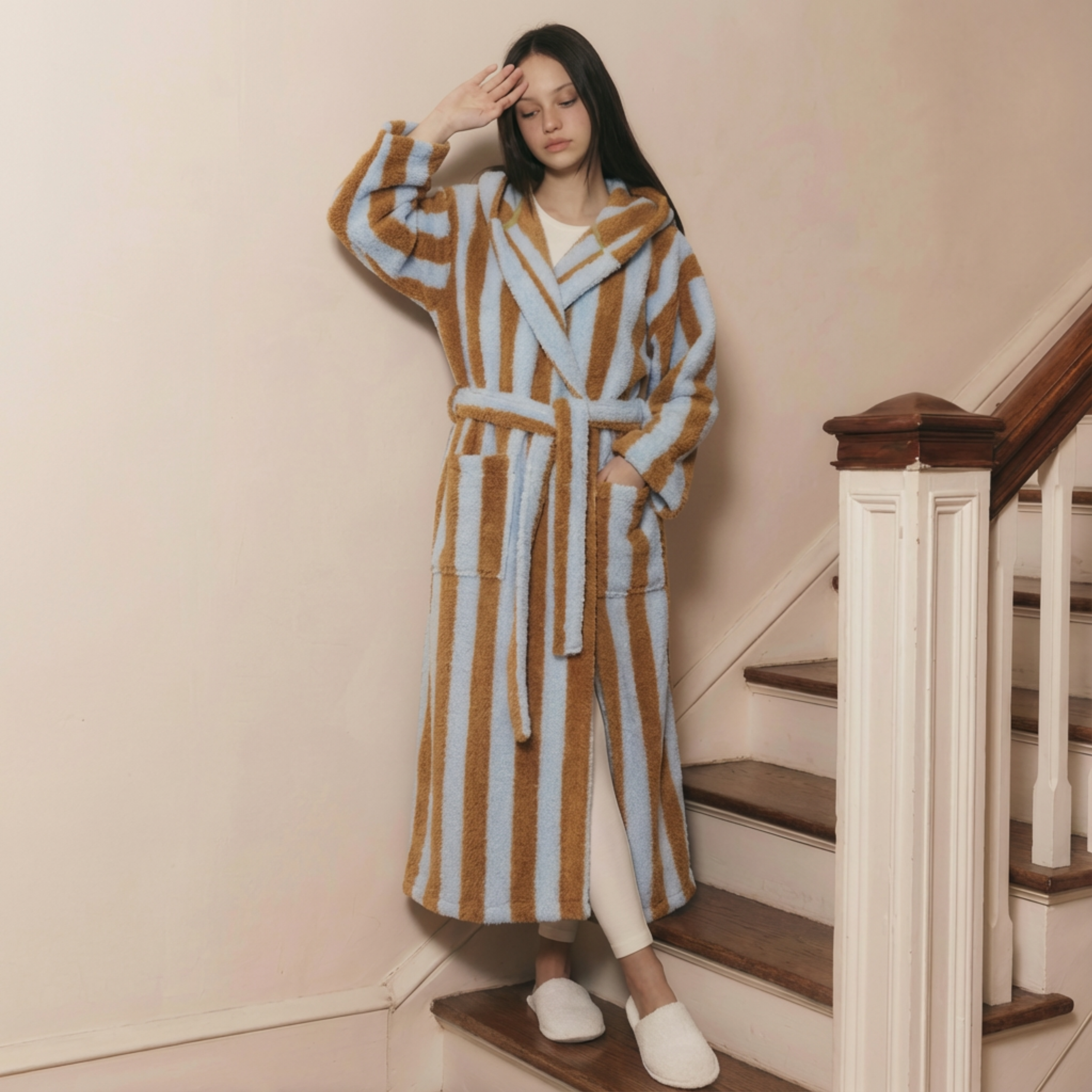The Cloud Cocoon: Hooded bathrobe