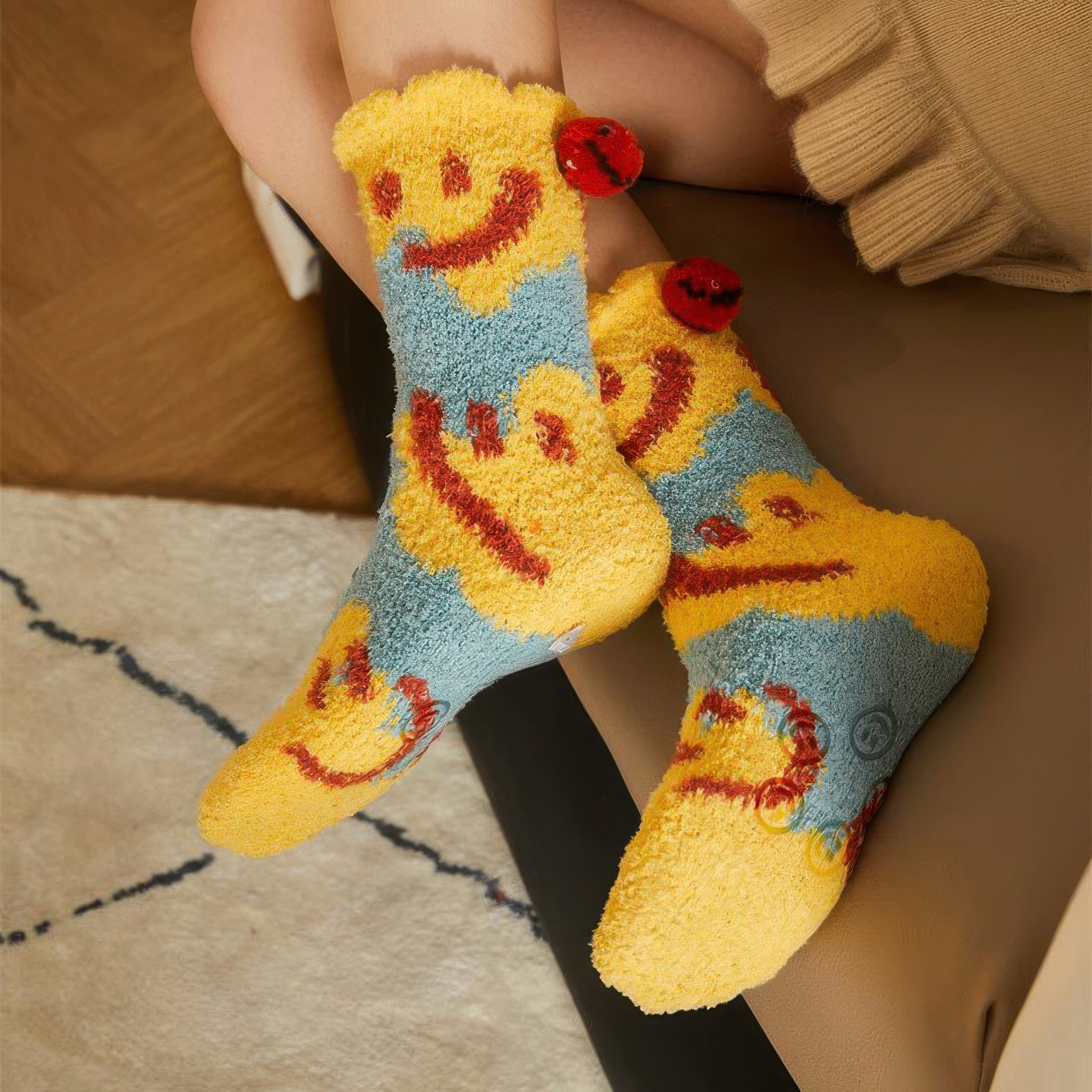 Coral fleece socks - Smiley face