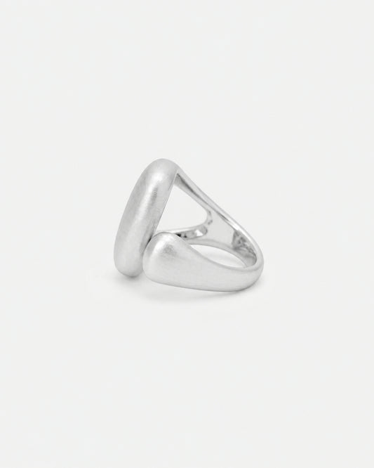 Silent Orbit Ring